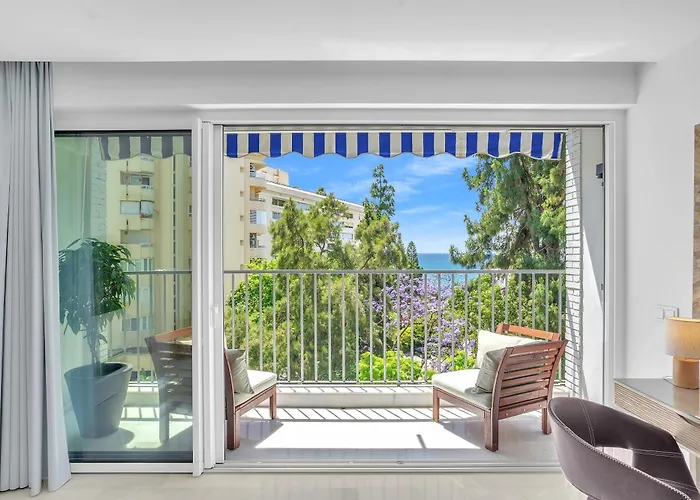 Polo Apartments 4E Jacaranda